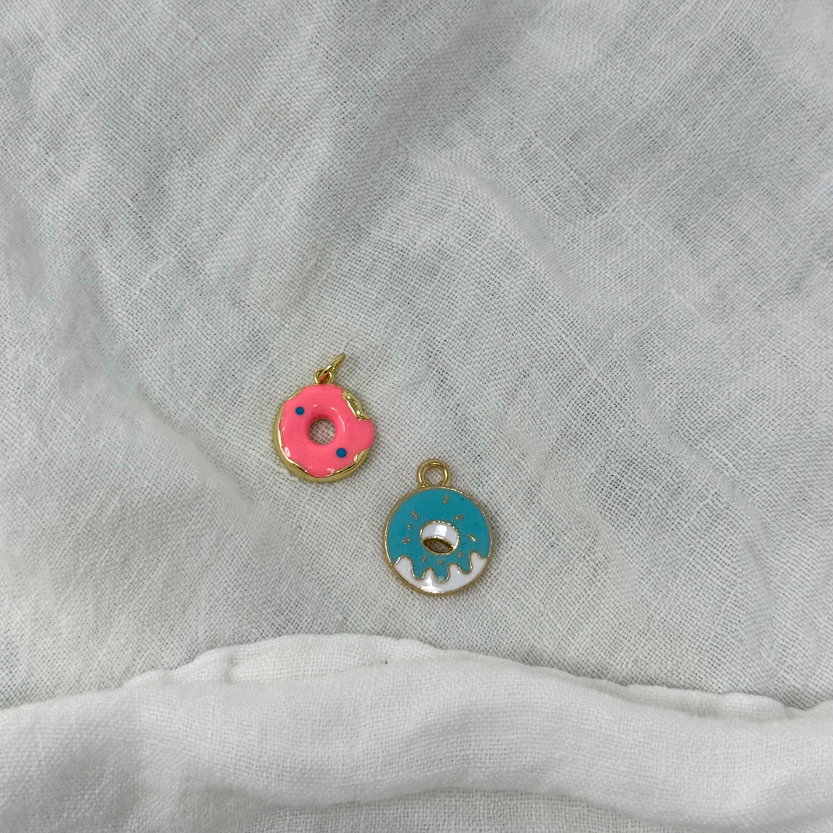 DOUGHNUT CHARM