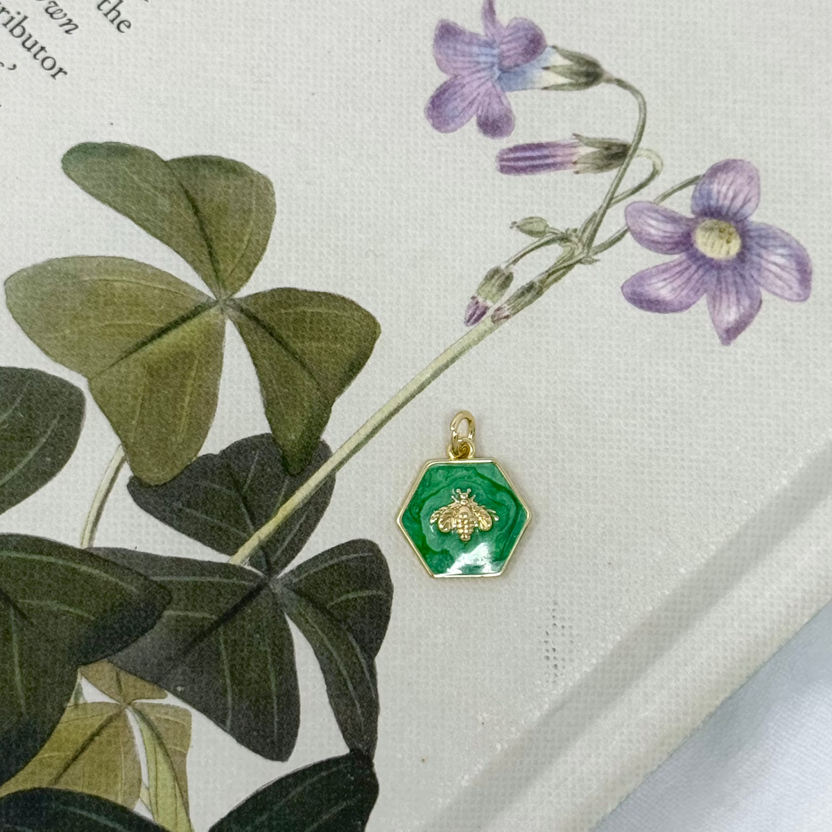 GREEN BEE CHARM