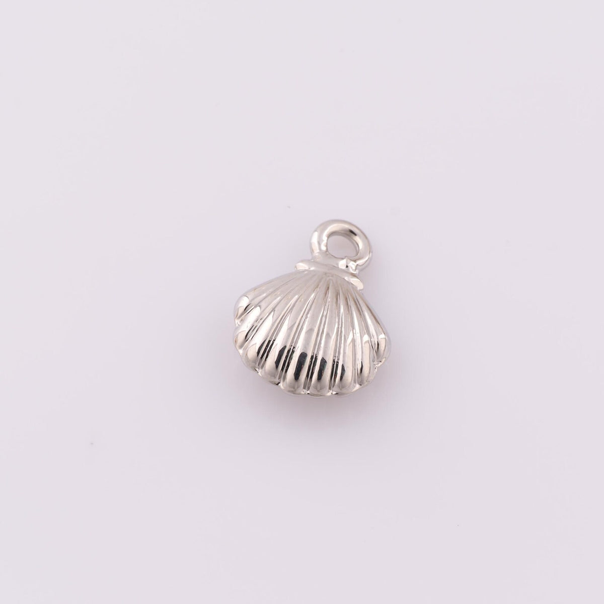 SILVER SHELL CHARM