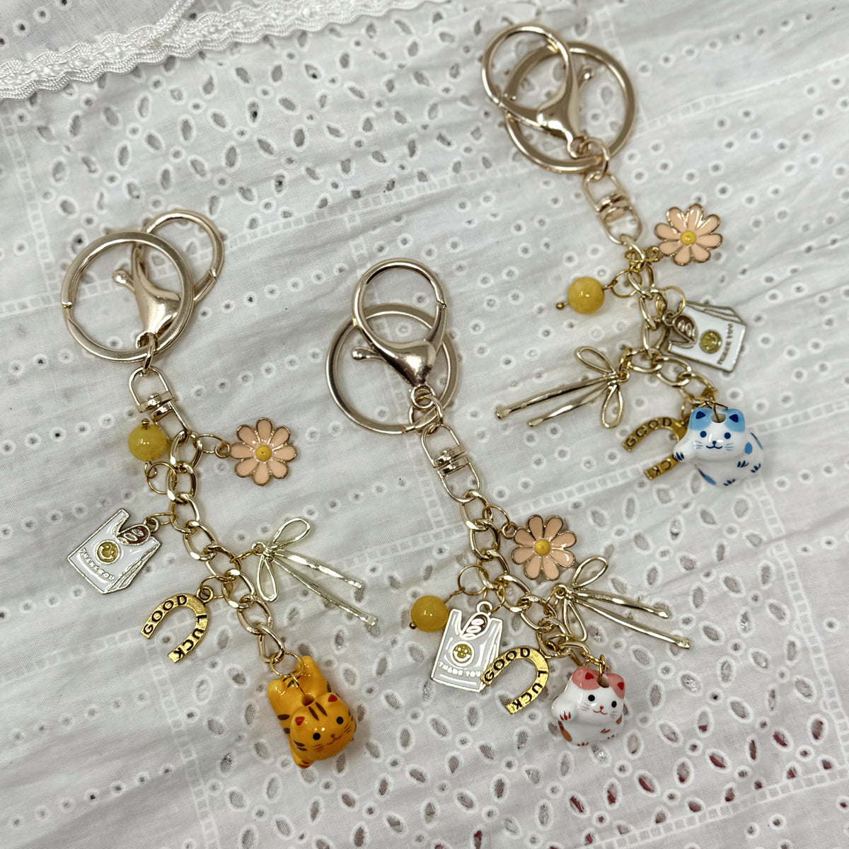 LUCKY CAT BAG CHARM